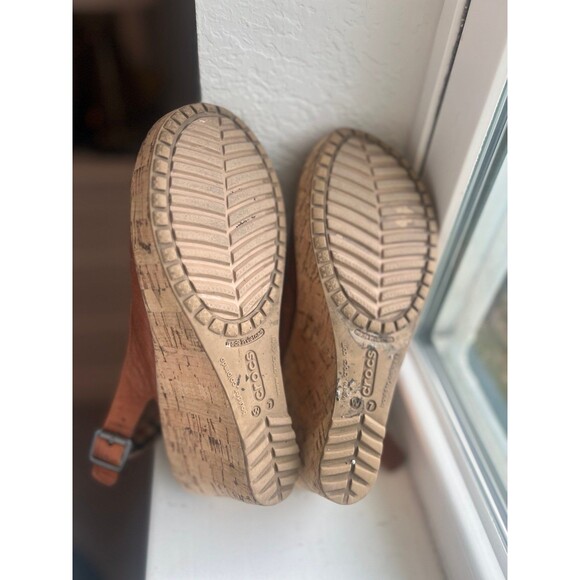 Crocs A-Leigh Women’s Brown Leather Open Toe Wedge Sandal Size 7 - Picture 6 of 9